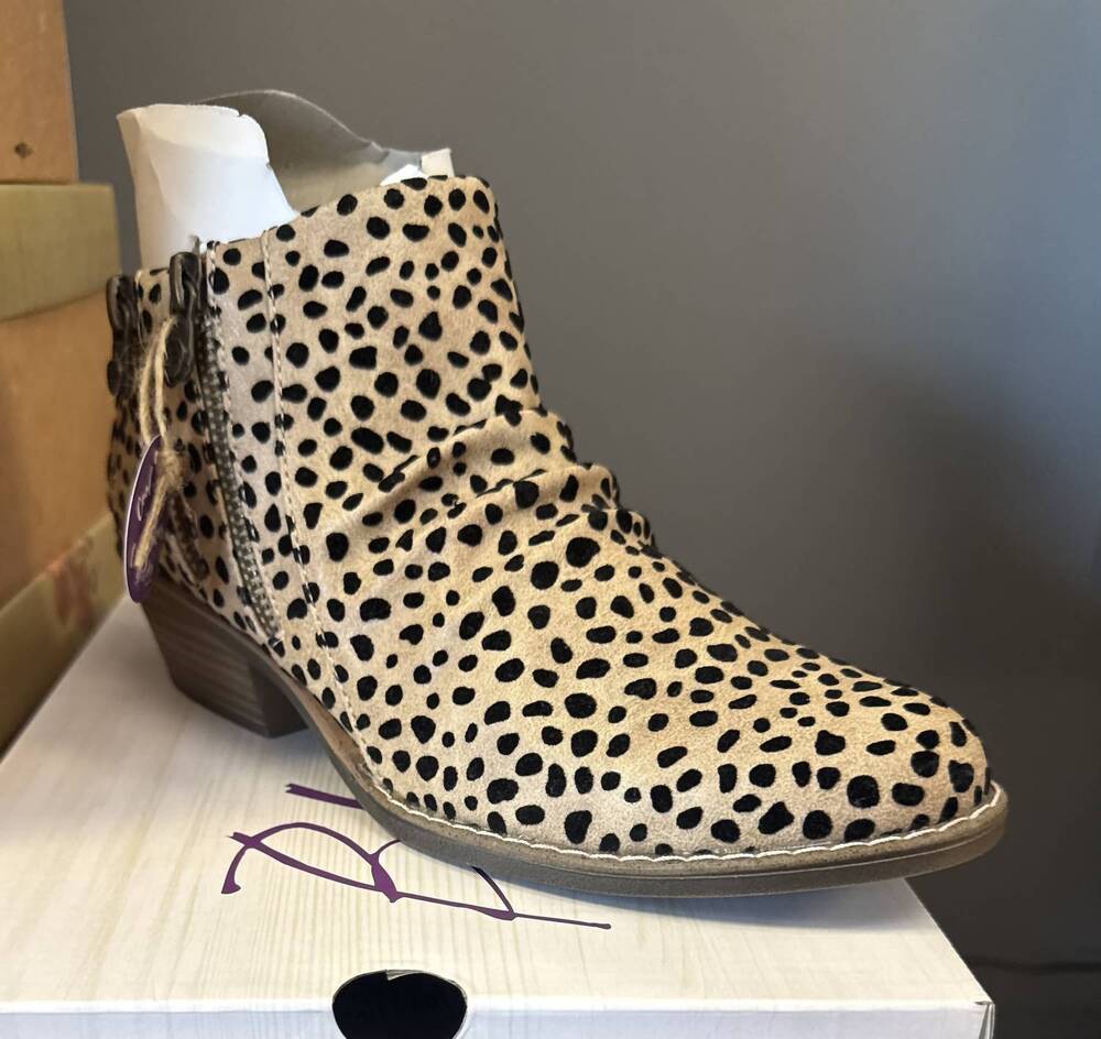 NEW BLOWFISH women's cairoh ankle boot in sand pixie leopard